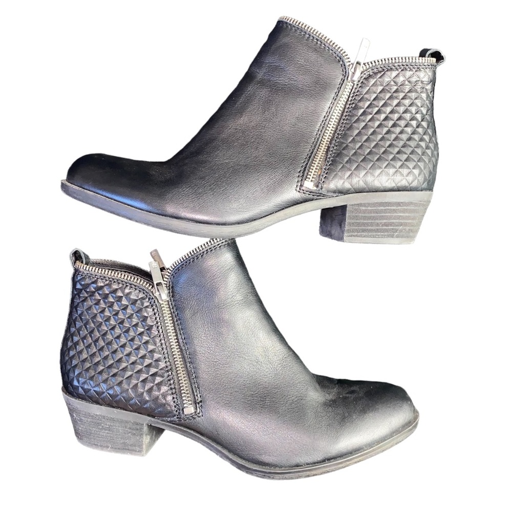 Lucky Brand black leather zipper detail ankle booties
